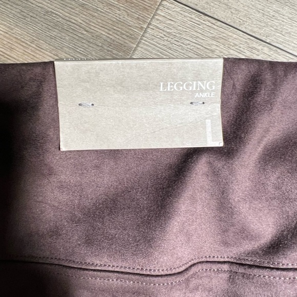NWT Faux Suede Shale Leggings- Large - Picture 10 of 11